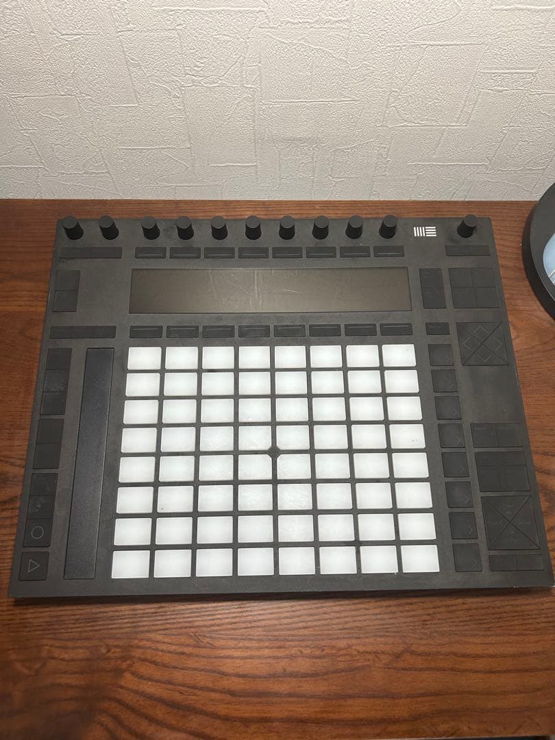 Ableton Push 2 箱、付属品あり
