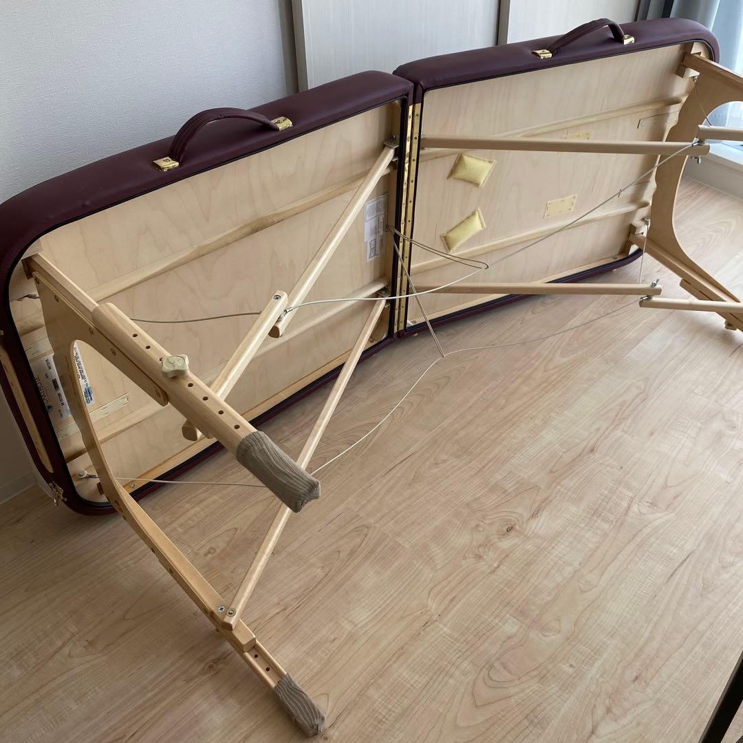 アースライト社Spirit 施術ベッド　（ヘッドレスト&キャリーケース付）