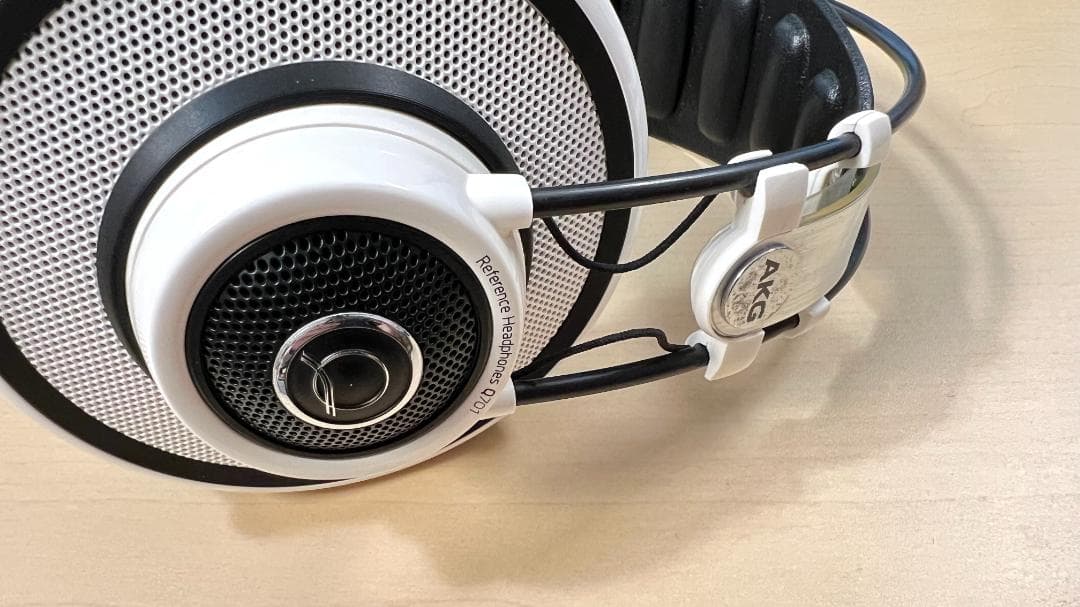 AKG Q701 ヘッドホン ホワイト
