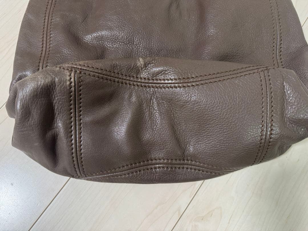 miu miu レザーバッグ