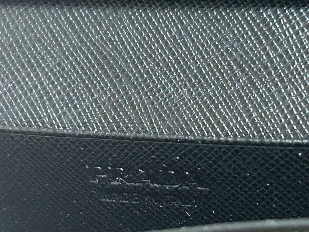 【美品】PRADAプラダ　サフィアーノ　ビジネスカード　名刺入れ