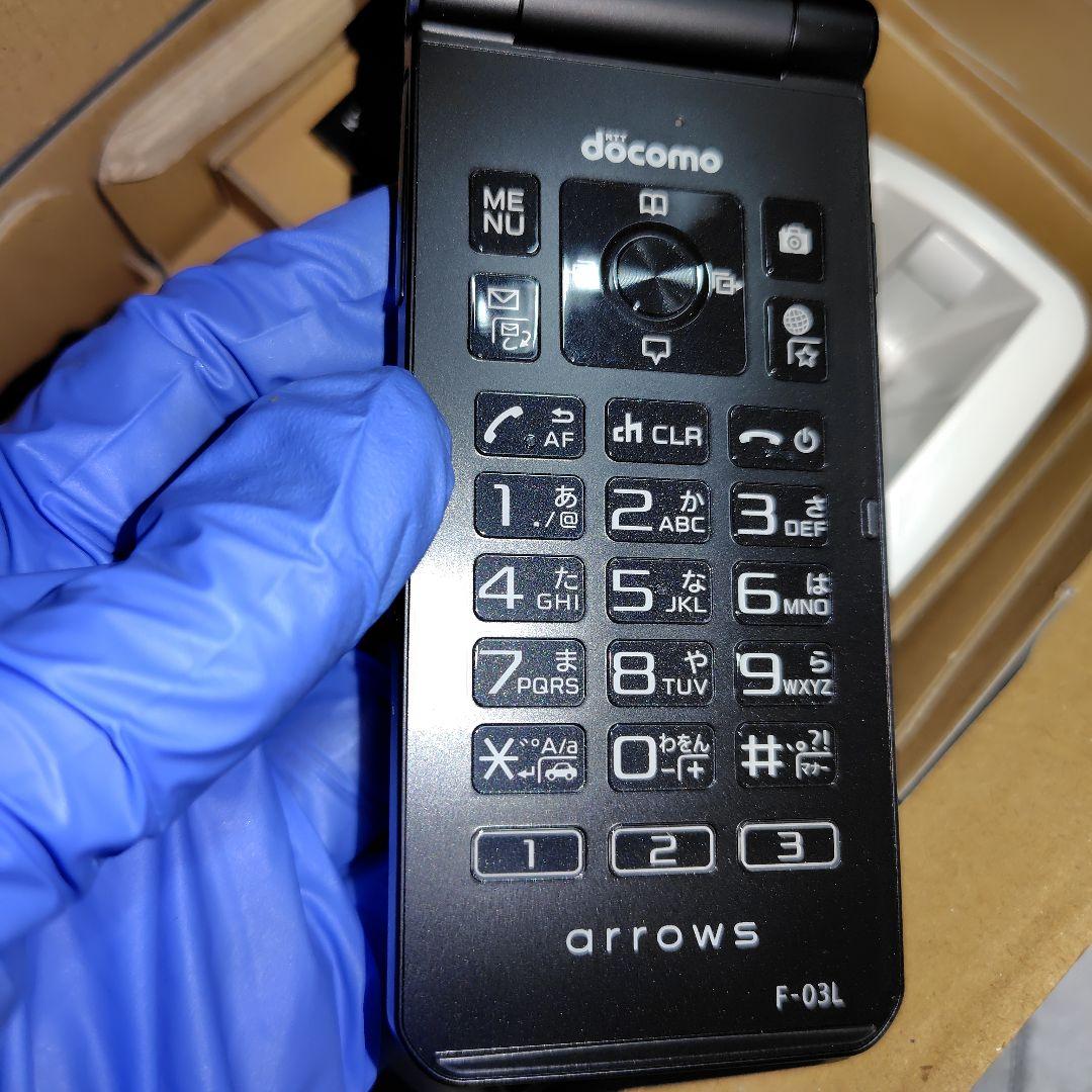 docomo arrowsケータイ F-03L Black 新品未使用