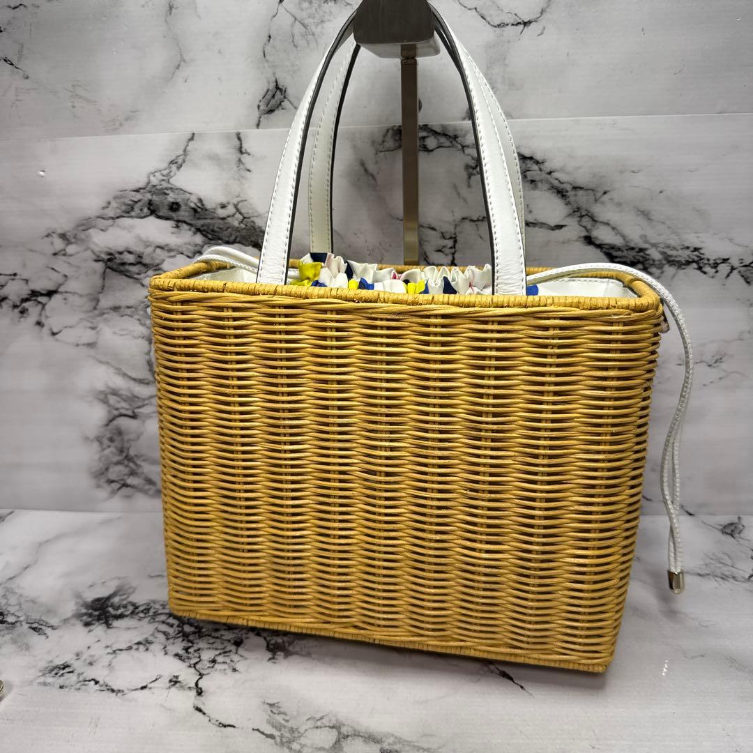 (極美品)大人気、ケイトスペード、カゴバッグ、2wayタイプ、人気色、高級感有