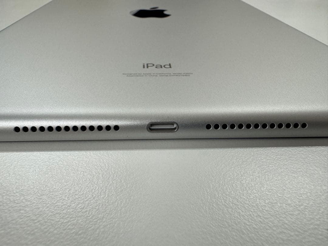 【美品】iPad第9世代 Wi-Fi 64GB シルバー 025
