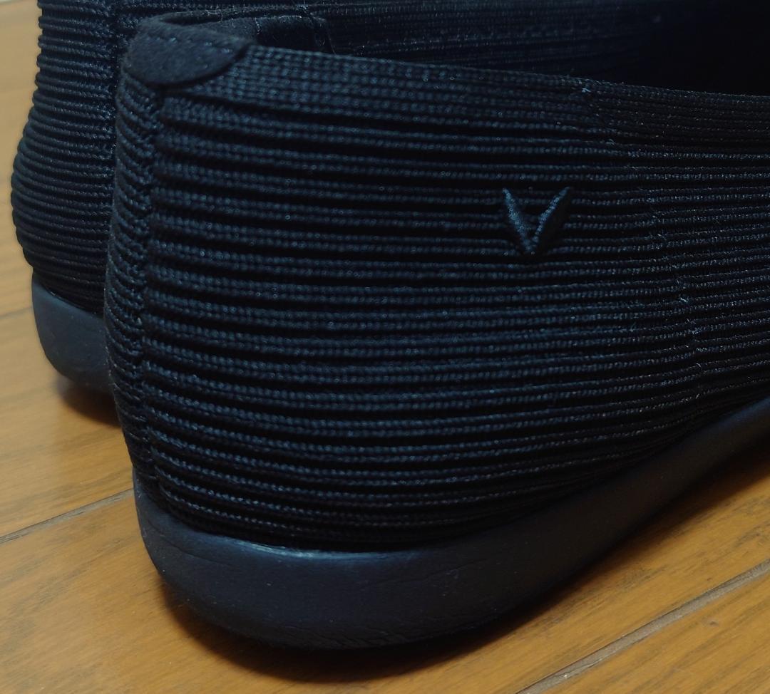 美品 VIVAIA Margot Walker スクエアトゥ フラット 黒 25