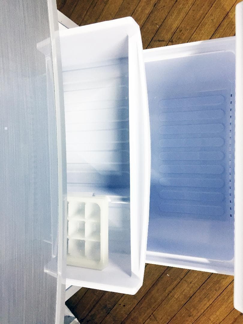 30日迄！送料無料★SHARP 137L 冷蔵庫【SJ-D14A-S】