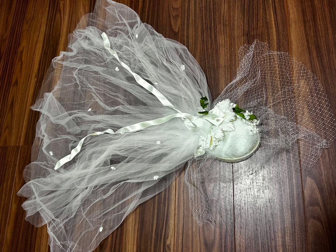 日本製 ヴィンテージ　贅沢な高級レース ウェディングドレス 9号　レトロ