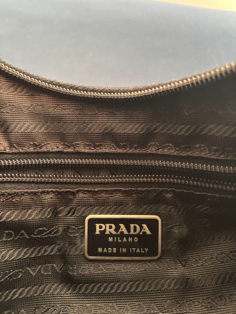 prada ショルダーバッグ