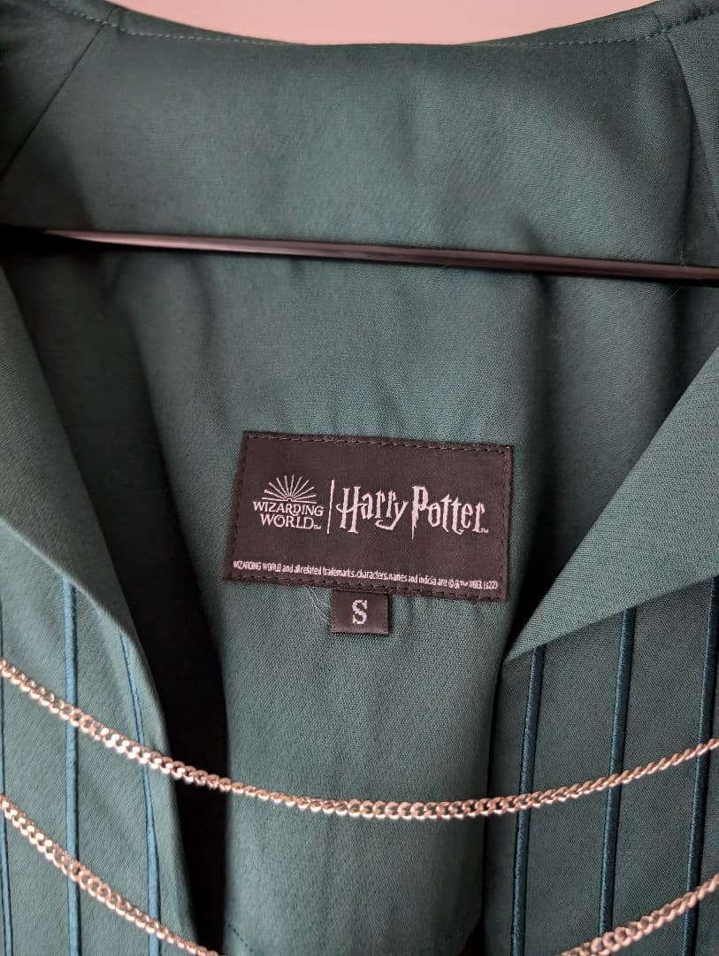 公式　ハリー・ポッター× 梗豆 KYOUKO 刺繍　ローブ　スリザリン