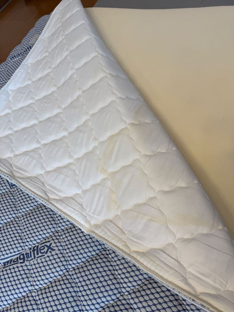 ★美品★ マニフレックス イタリアフトンII セミダブル クロネコ200サイズ