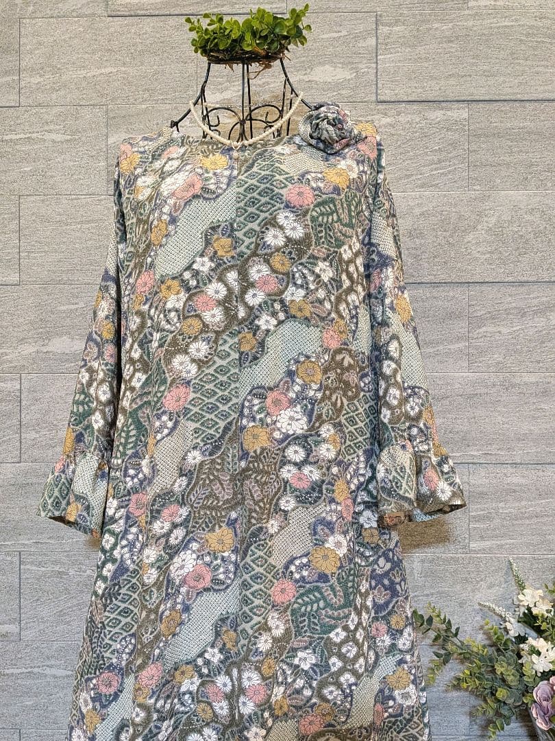 A264着物リメイク辻が花柄Aラインワンピース★リボン・ブローチ