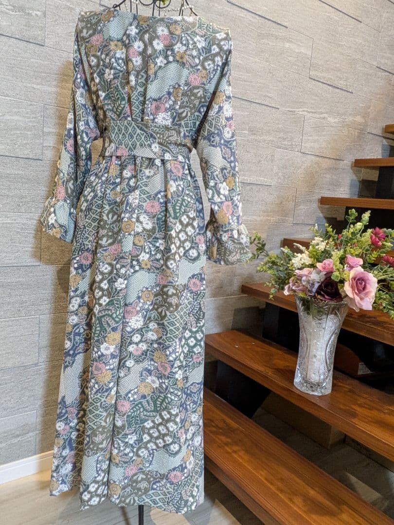 A264着物リメイク辻が花柄Aラインワンピース★リボン・ブローチ