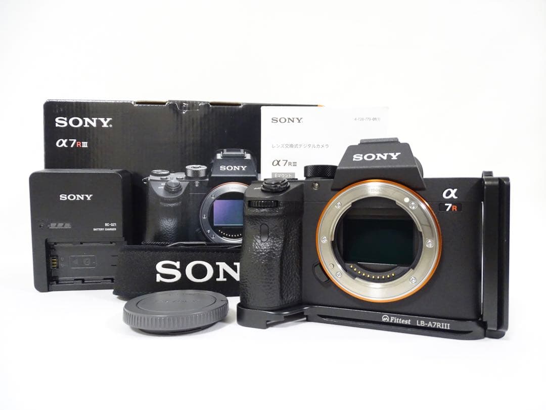 美品 ◆元箱付き◆ SONY α7R III ILCE-7RM3 フレーム付き