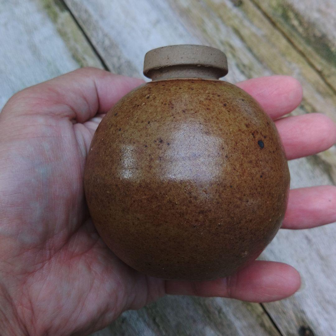 戦時実物資料　四式陶製手榴弾　弾殻