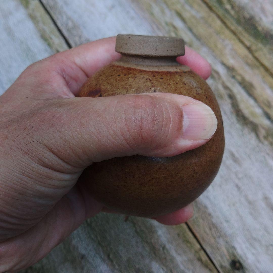 戦時実物資料　四式陶製手榴弾　弾殻