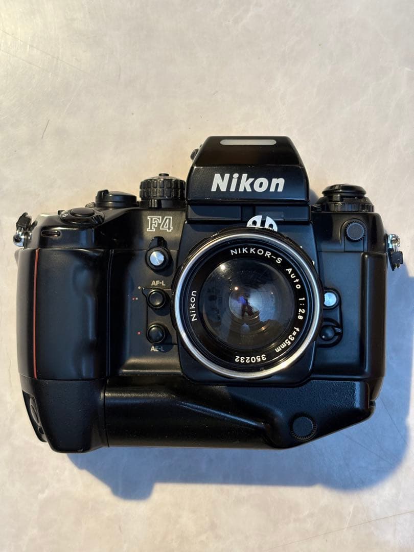 値下げ！Nikon F4s + NIKKOR 50mm/1.4 35mm/2.8