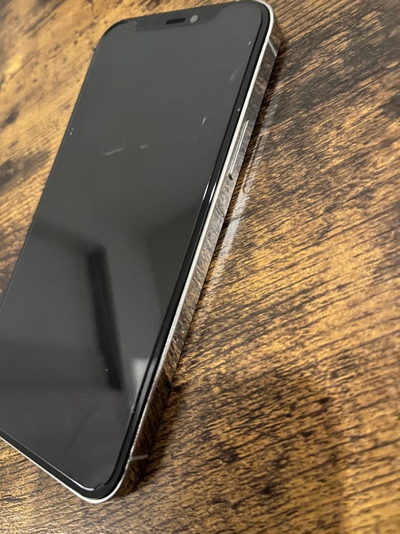 Apple iPhone 12 Pro シルバー(256GB)simフリー