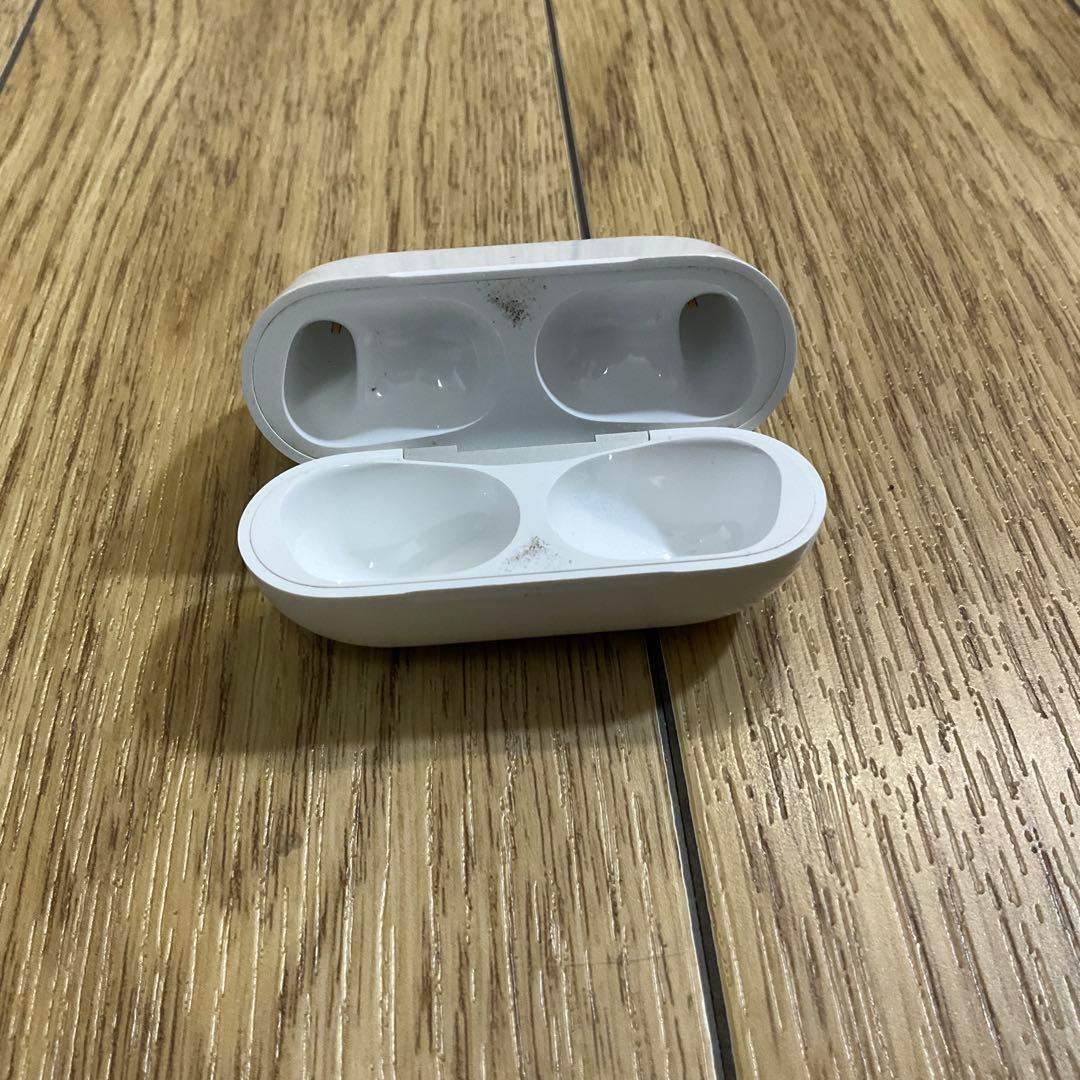 AirPods Pro 第2世代 Lightning (付属品未使用、外箱つき)