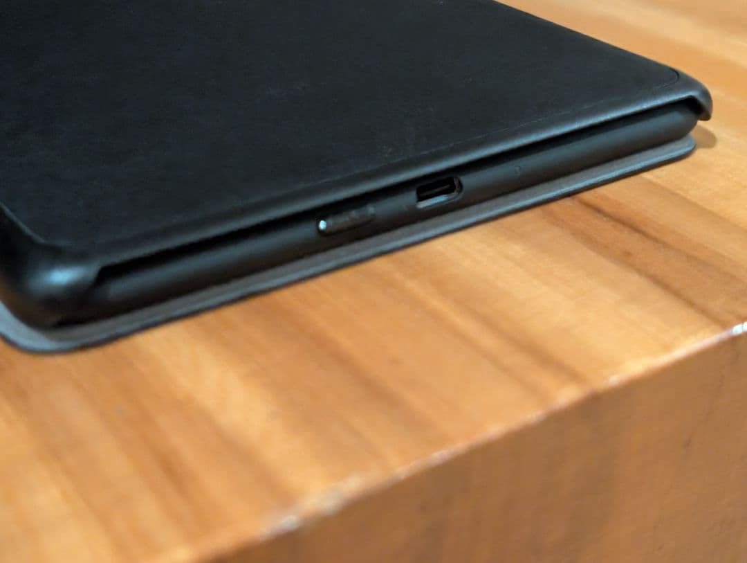 Kindle Paperwhite 第12世代 レザーカバー　電子書籍リーダー