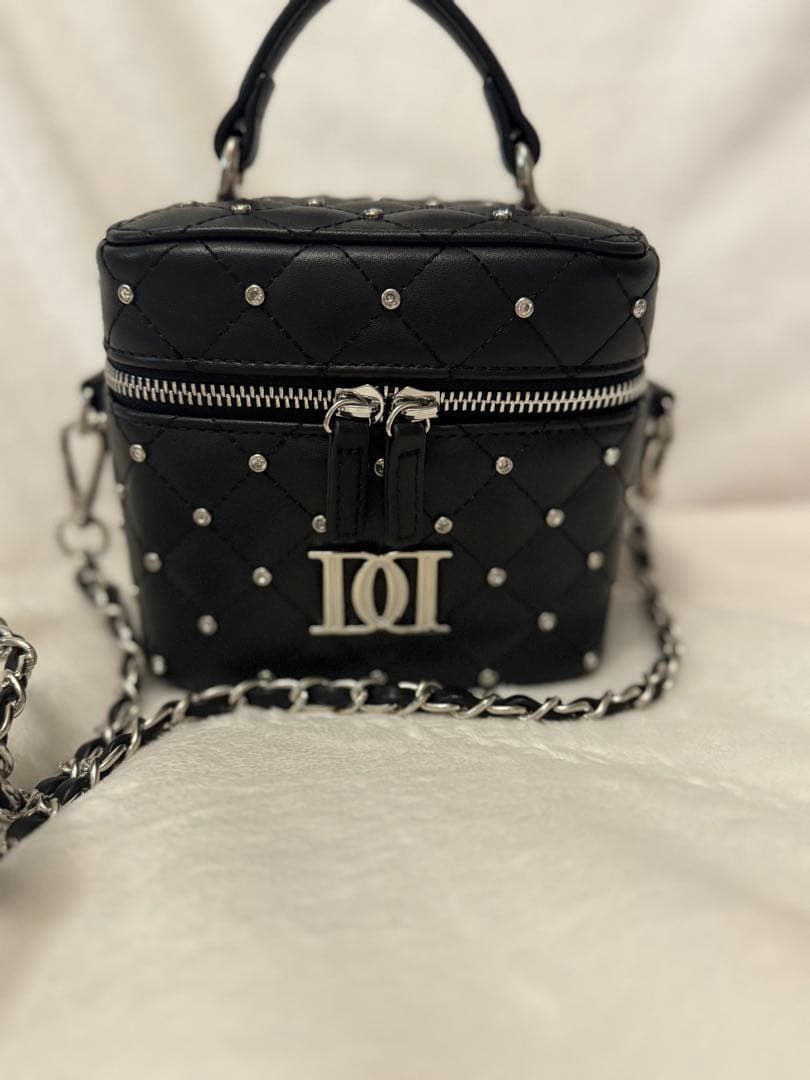 Darich ダーリッチ　キルティングビジュースクエアミニバッグ　ブラック