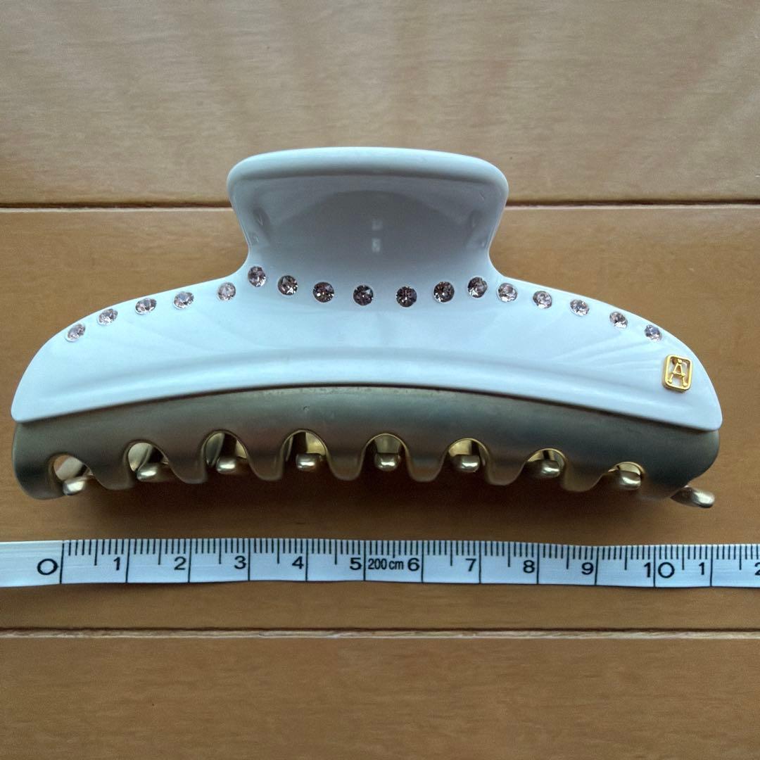 アレクサンドルドゥパリ　ヴァンドームクリップ　L ホワイト　スワロフスキー