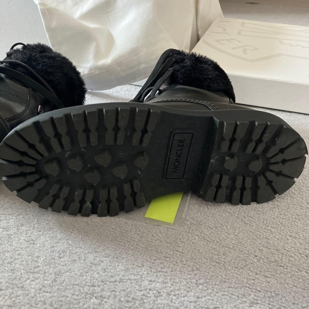 MONCLER モンクレール 23 PATTY ショートブーツ ファー　ブラック