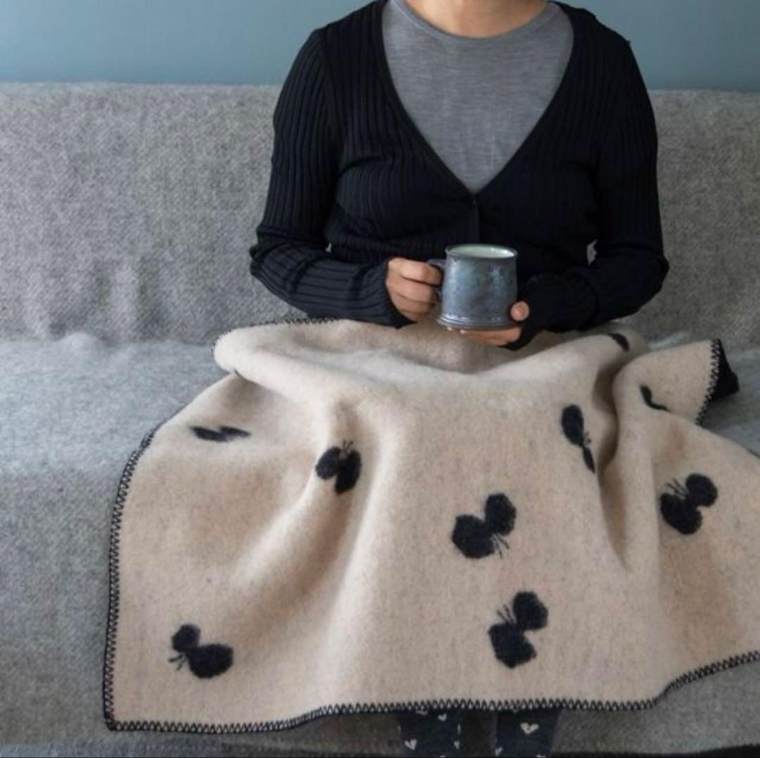 ミナペルホネン×クリッパンエコウールミニブランケット　ブラック×ベージュ最終価格