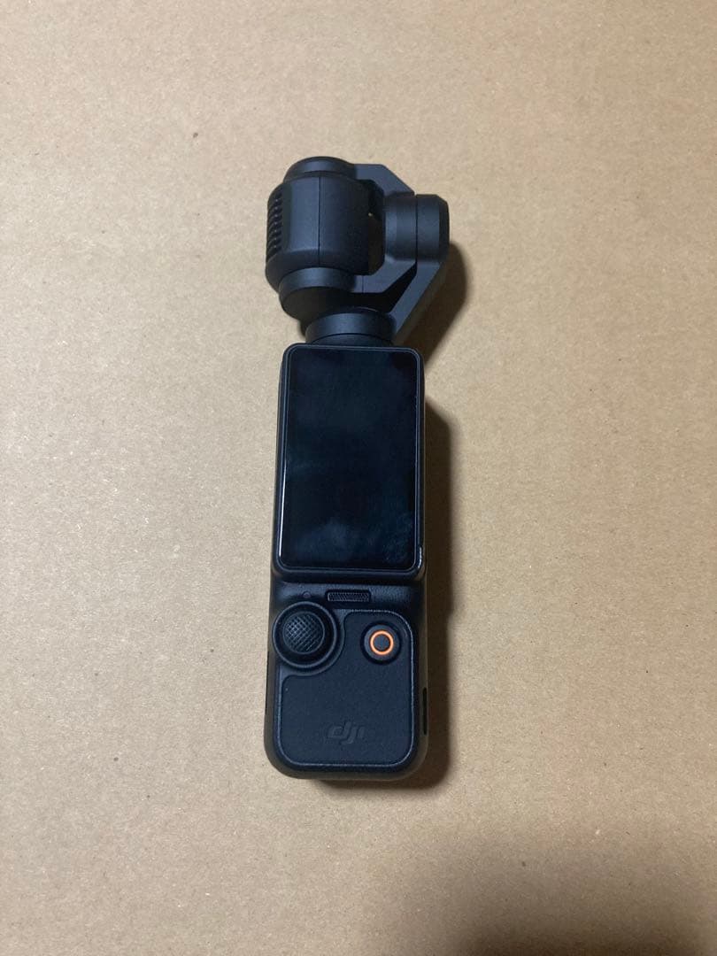 DJI osmo pocket 3 SDカード付き　レンズと画面フィルム装着済