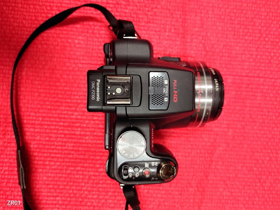 Panasonic Lumix FZ100 デジタルカメラ