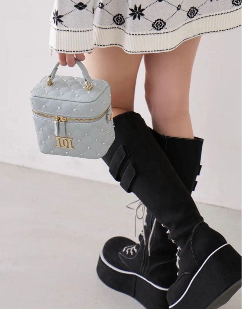 ♥️darich ダーリッチ キルティングパールスクエアミニバッグSAX♥️