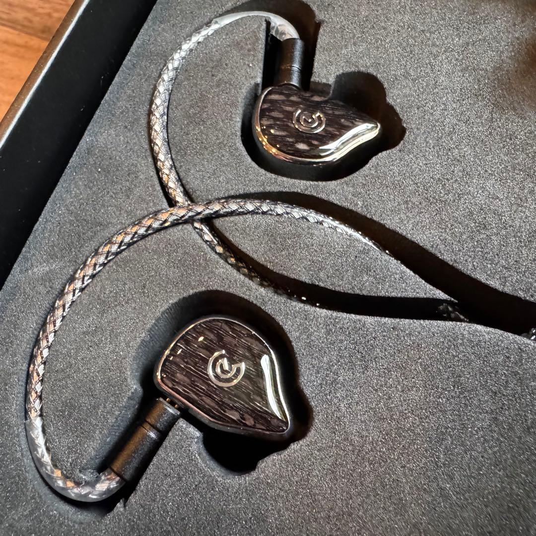 イヤホン Craft Ears Omnium TI Launch Edition