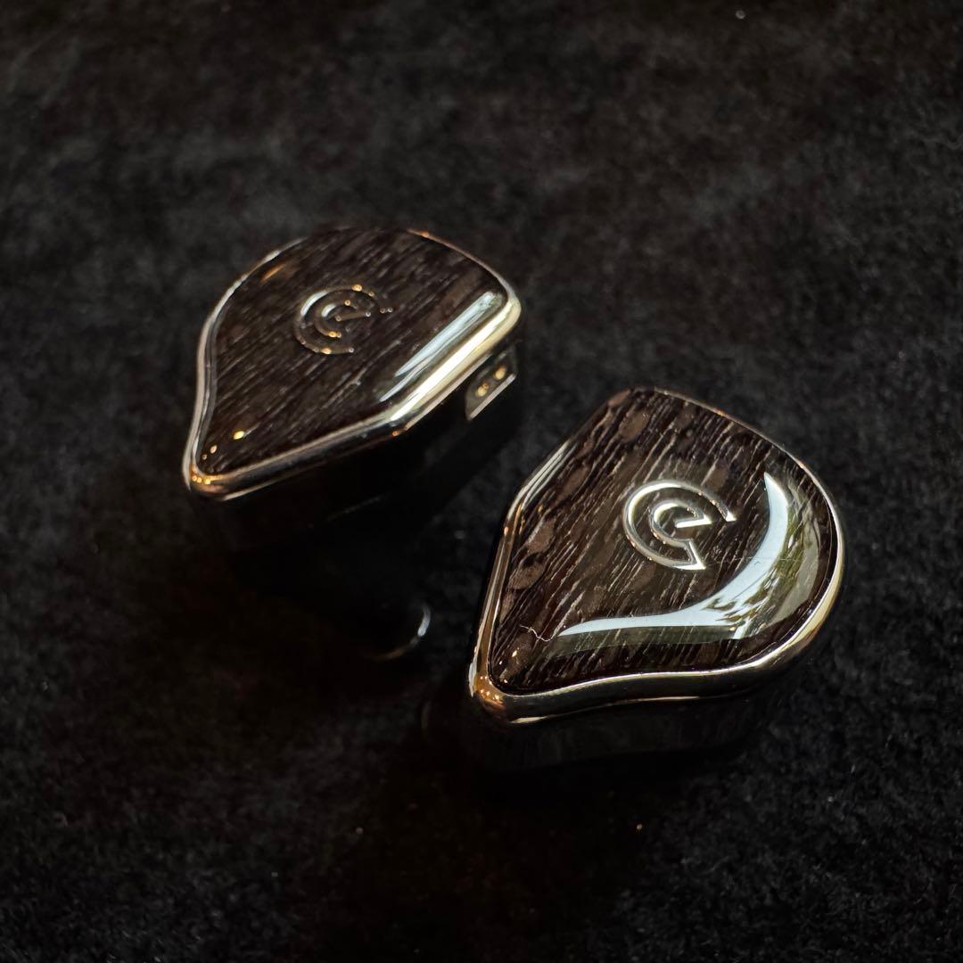 イヤホン Craft Ears Omnium TI Launch Edition