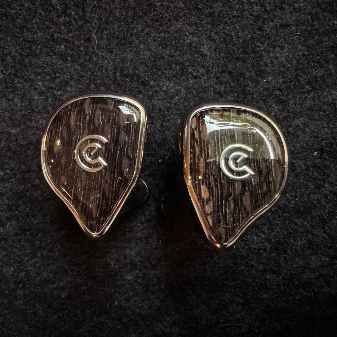 イヤホン Craft Ears Omnium TI Launch Edition