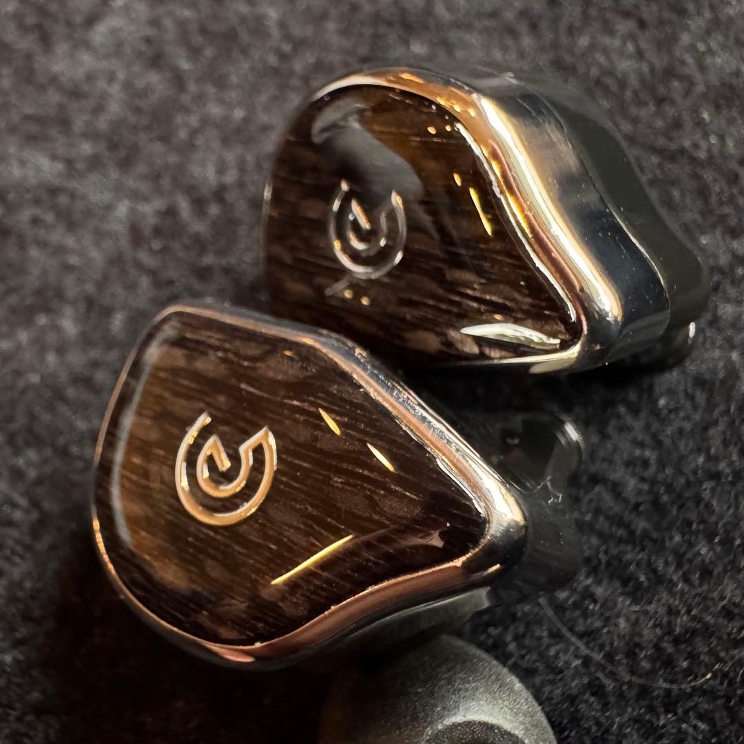 イヤホン Craft Ears Omnium TI Launch Edition