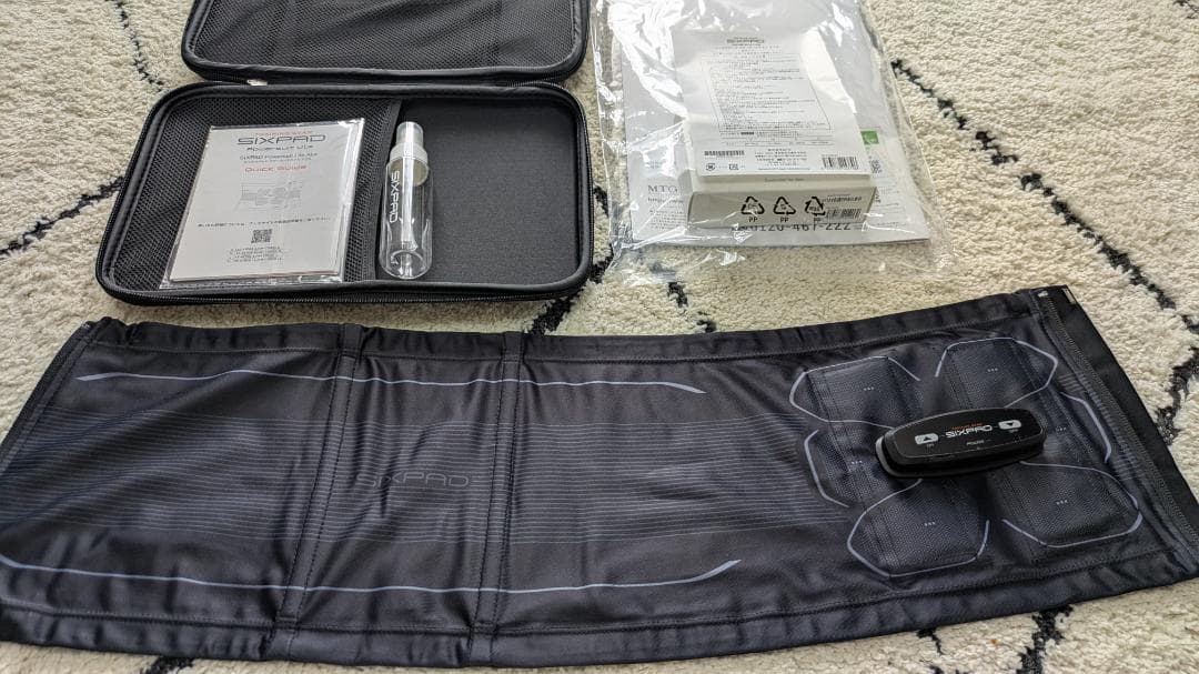 シックスパッド パワースーツライト アブズ（M）