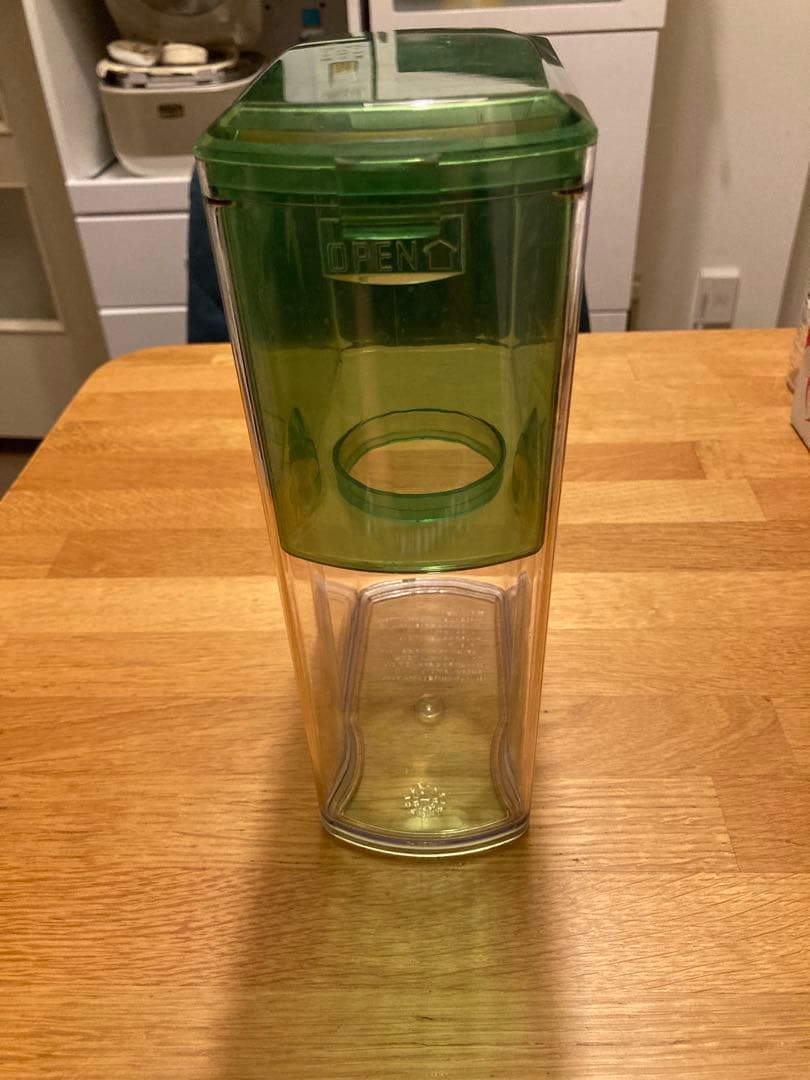 ガイアの水135 ポット型浄水器 ビビアン 新品カートリッジ3個付き