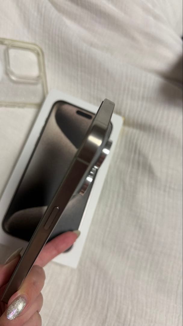 iPhone15 promax 美品 256G チタニウム