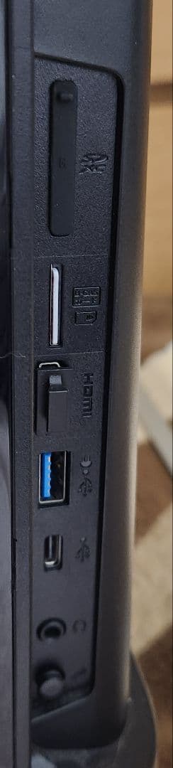 富士通　FMVF77D1B　HDD無　取説有　ジャンク