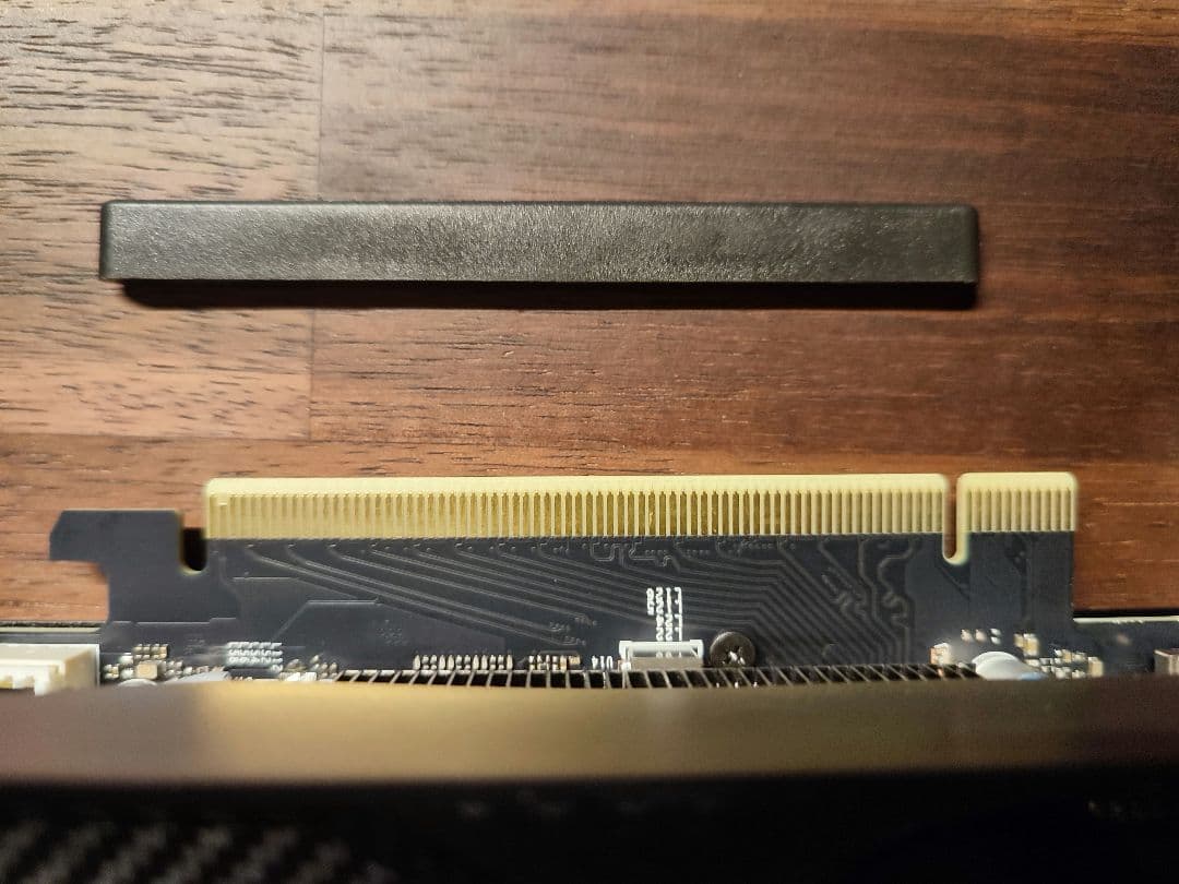 GeForce RTX4070 玄人志向 12GBモデル