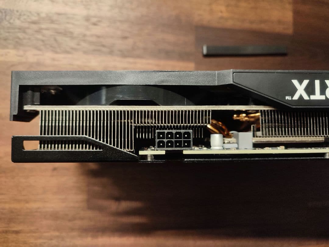 GeForce RTX4070 玄人志向 12GBモデル