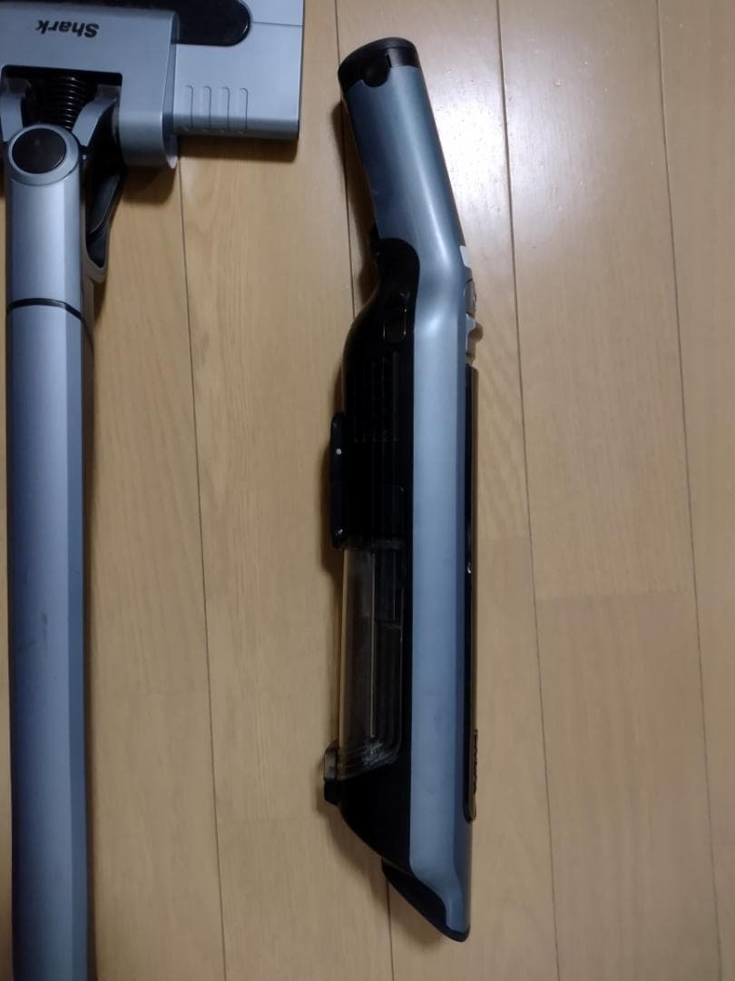 シャーク★コードレスクリーナー★CS200JLB★バッテリー新品と同等★