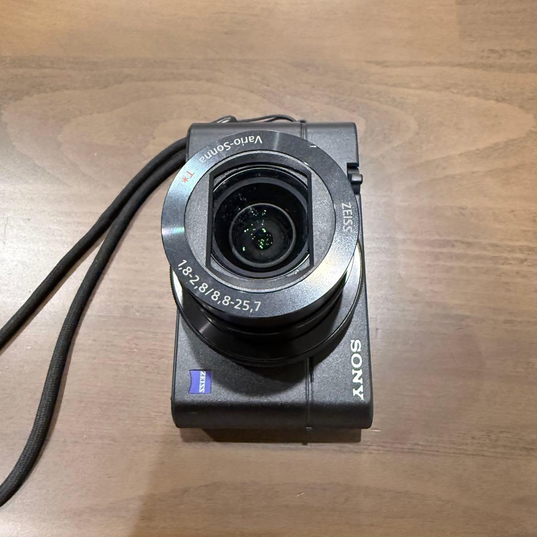 SONY RX100Ⅲ 動作確認済み 数箇所傷有り