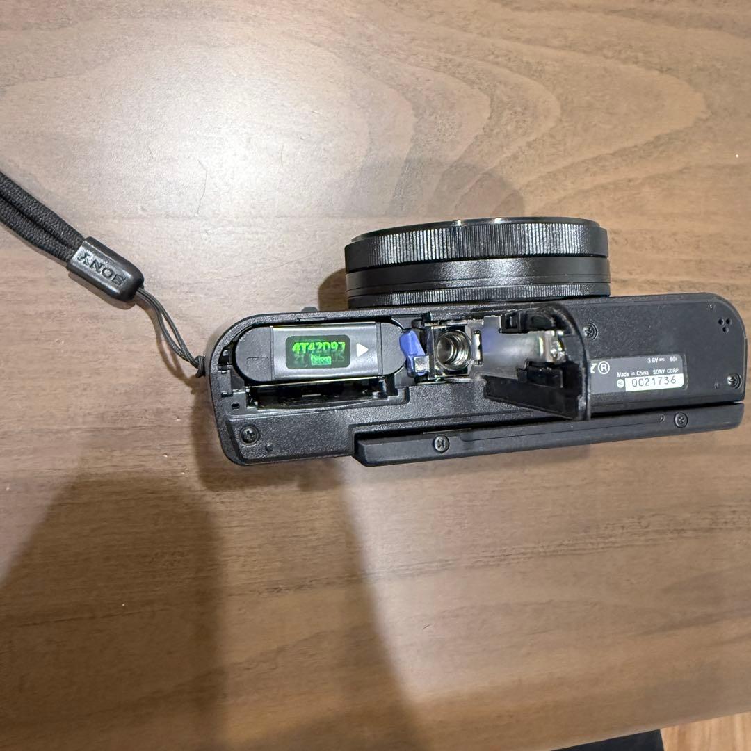 SONY RX100Ⅲ 動作確認済み 数箇所傷有り