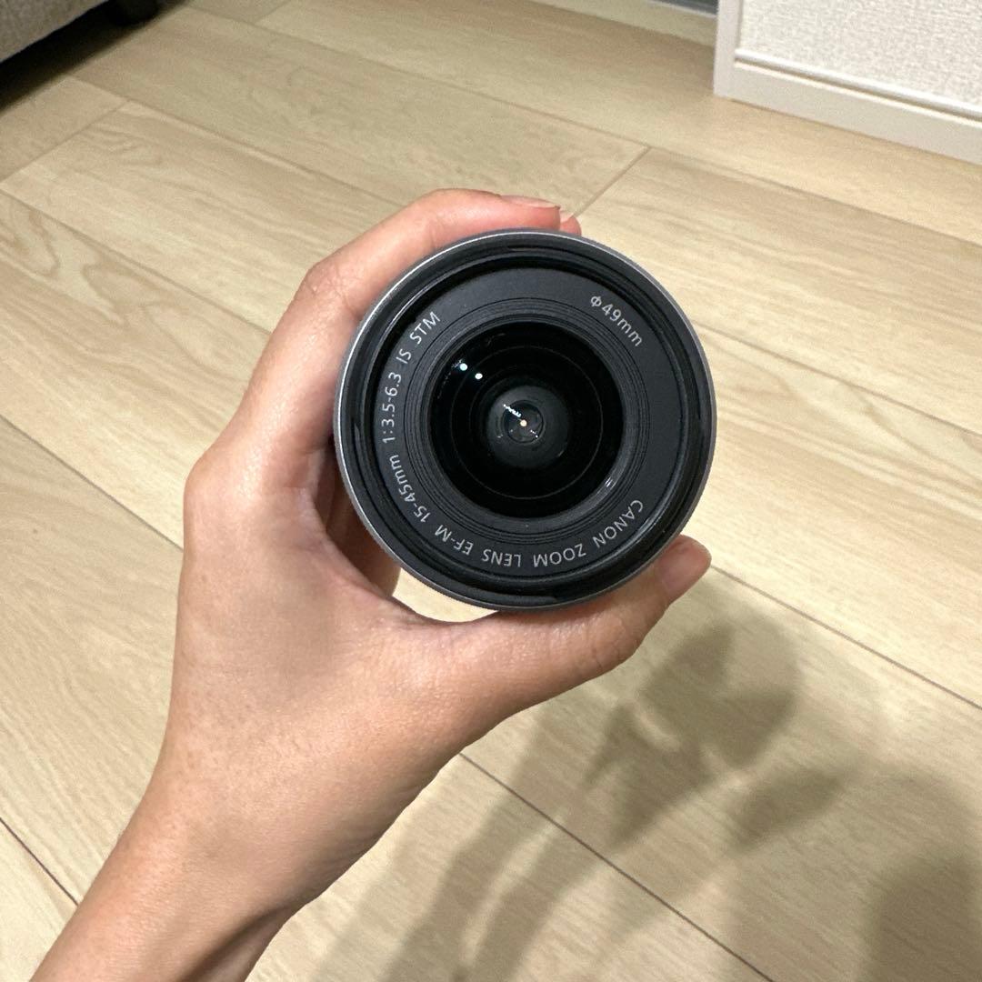 【美品】Canon EOS Kiss M2 レンズキット（ホワイト）付属品あり