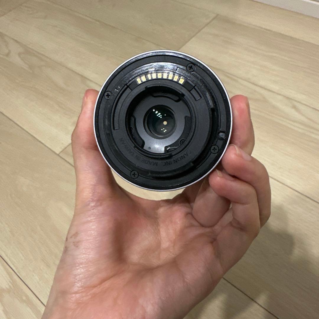 【美品】Canon EOS Kiss M2 レンズキット（ホワイト）付属品あり