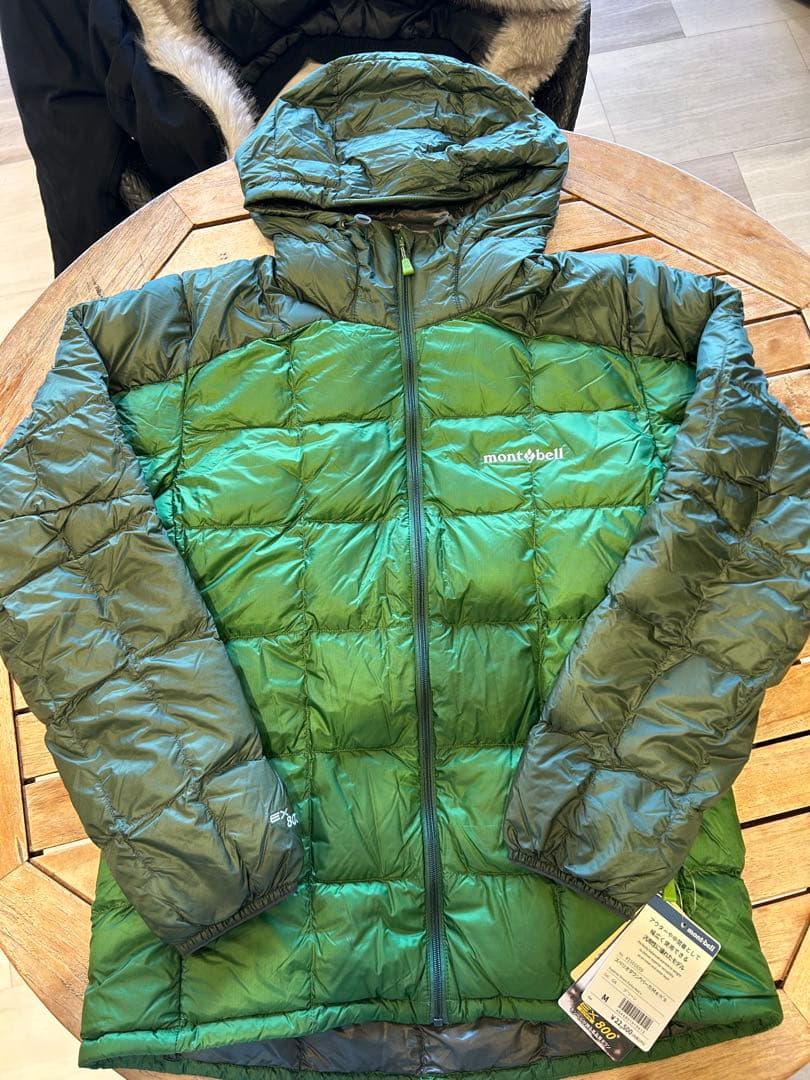 モンベルスペリオダウンパーカL