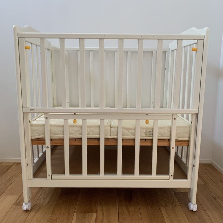 カトージ　ミニベッド(専用マット・取扱説明書付き)