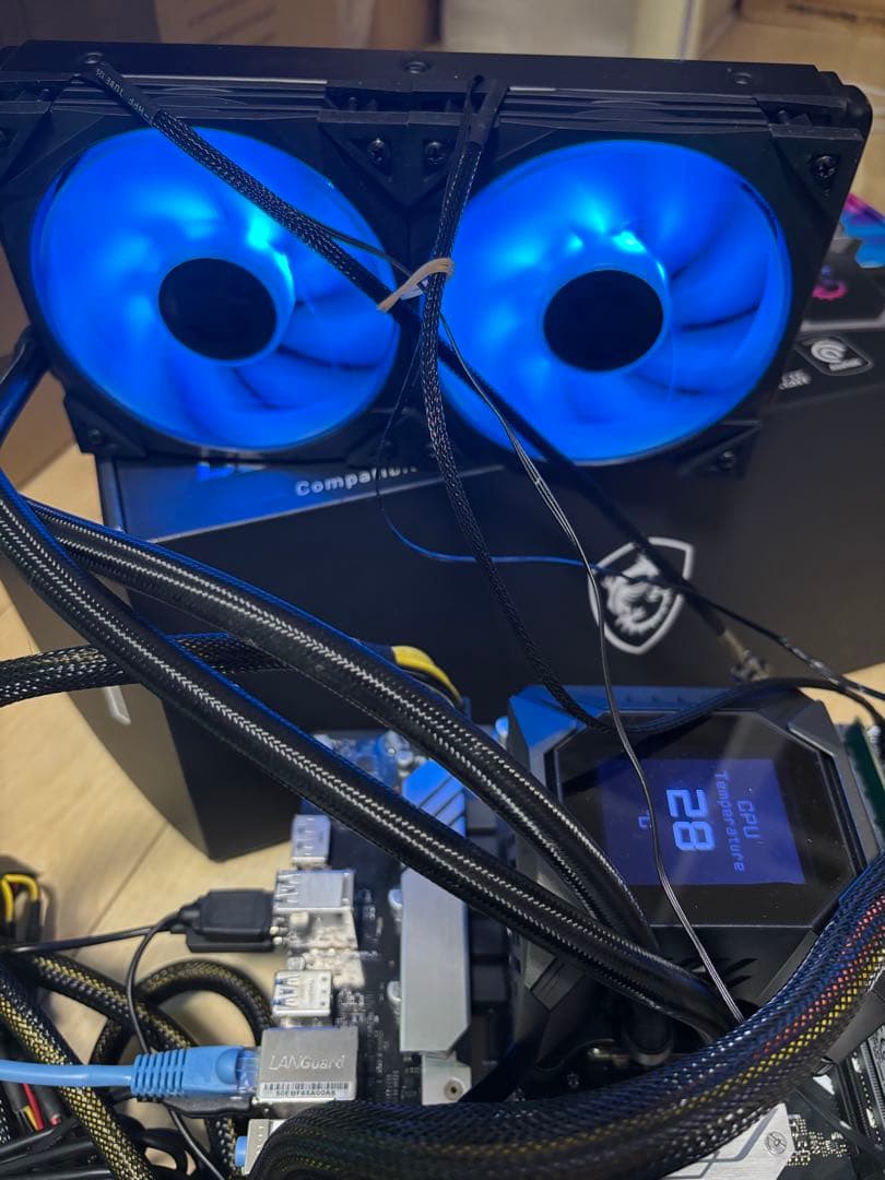 MSI MPG CORELIQUID K240 V2 液体冷却