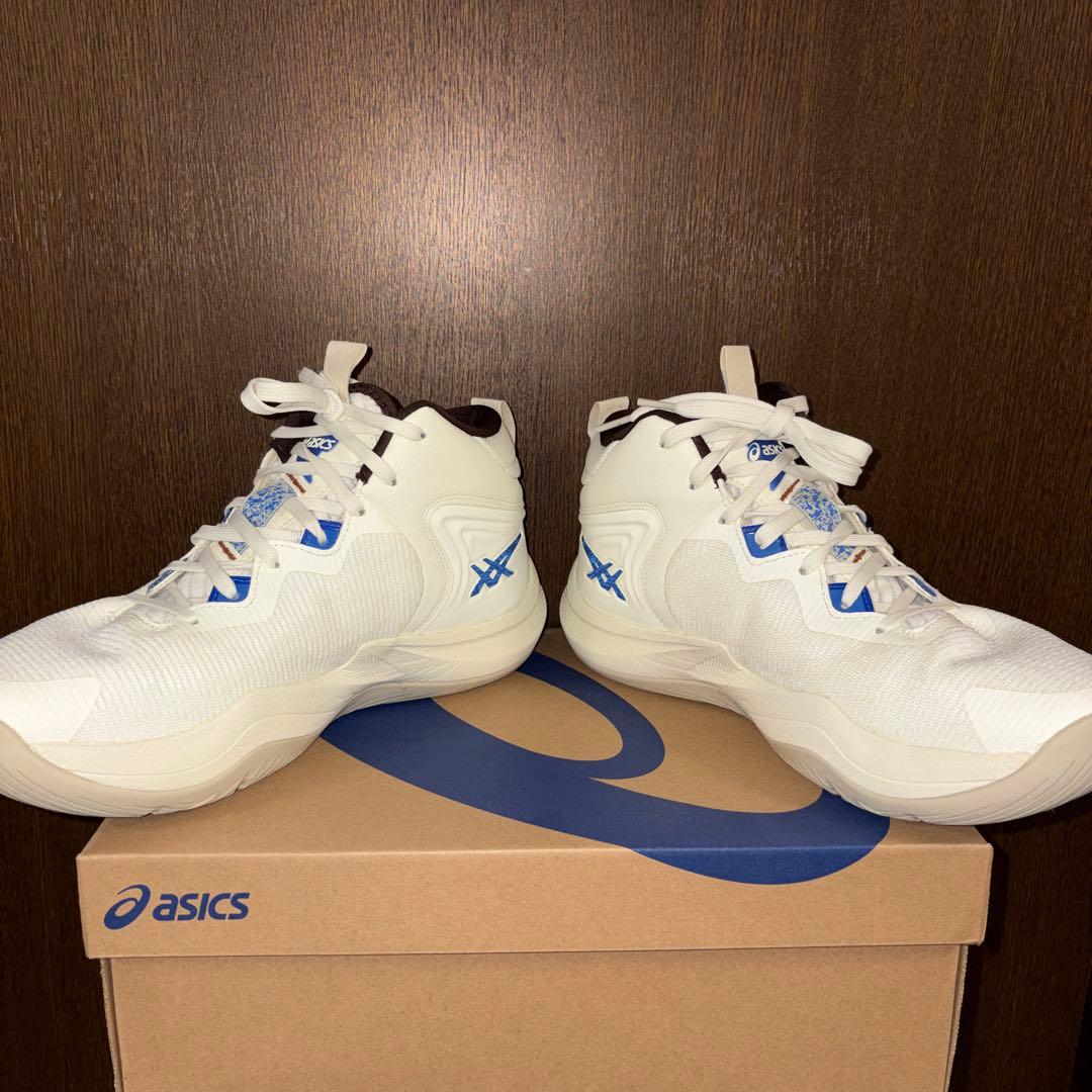 シューズ(男性用) ASICS NOVA SURGE 3