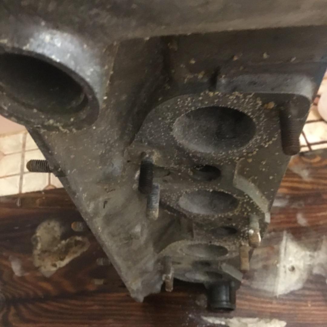 エンジンブロック アルミニウム合金